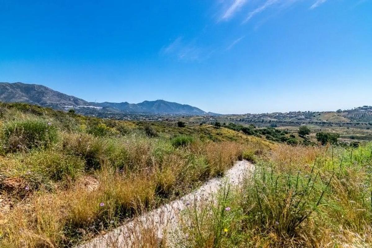 Terreno en venta en Mijas, Malaga photo 5