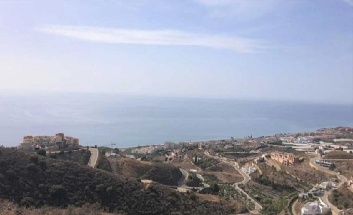 Terreno en venta en Torrox, Malaga photo 2