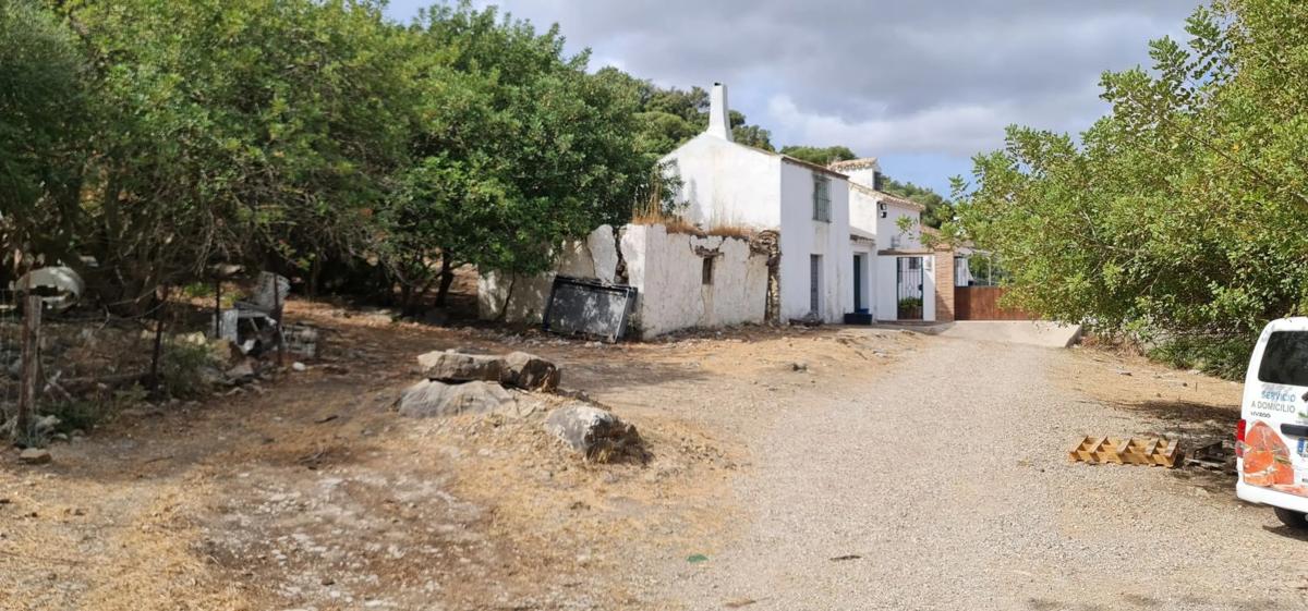 Terreno en venta en Casares, Malaga photo 2
