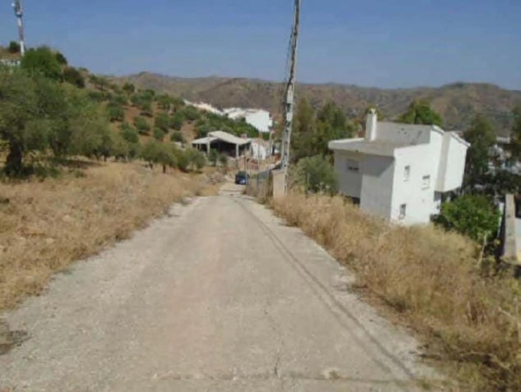 Terreno en venta en Alora, Malaga photo 1