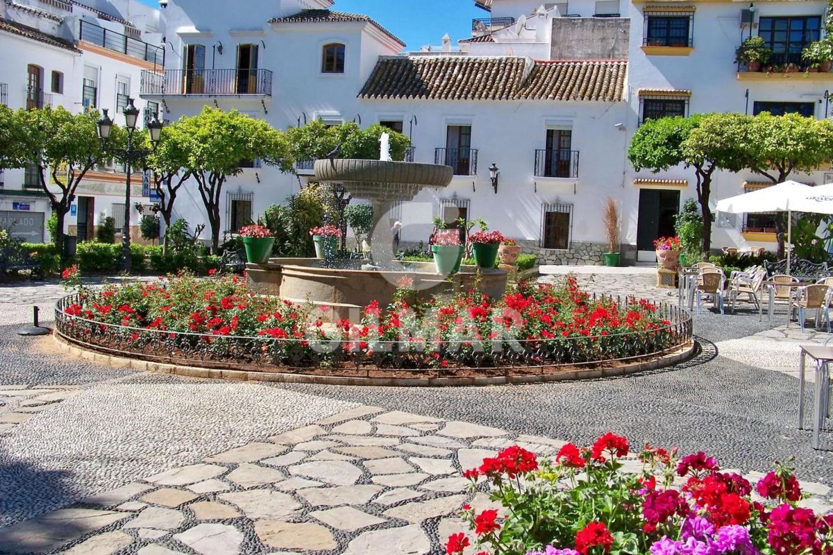 Działka na sprzedaż w Estepona, Malaga photo 3