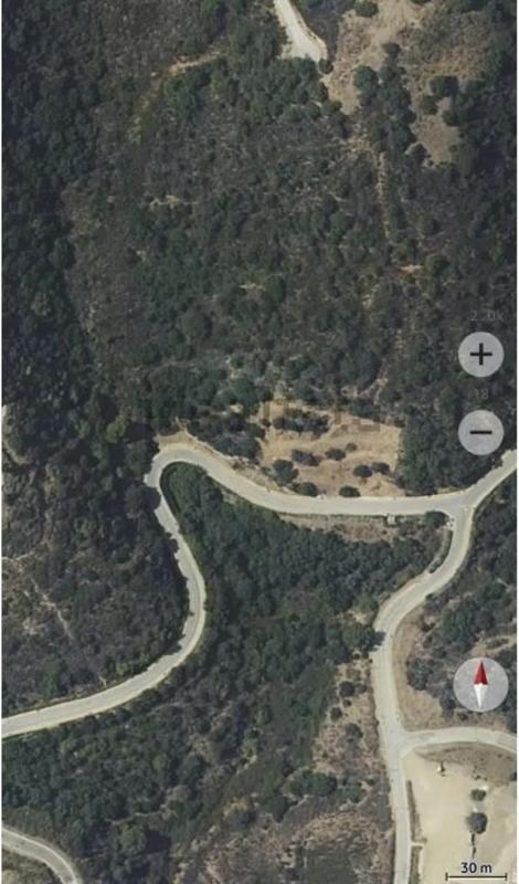 Terreno en venta en Marbella, Malaga photo 1