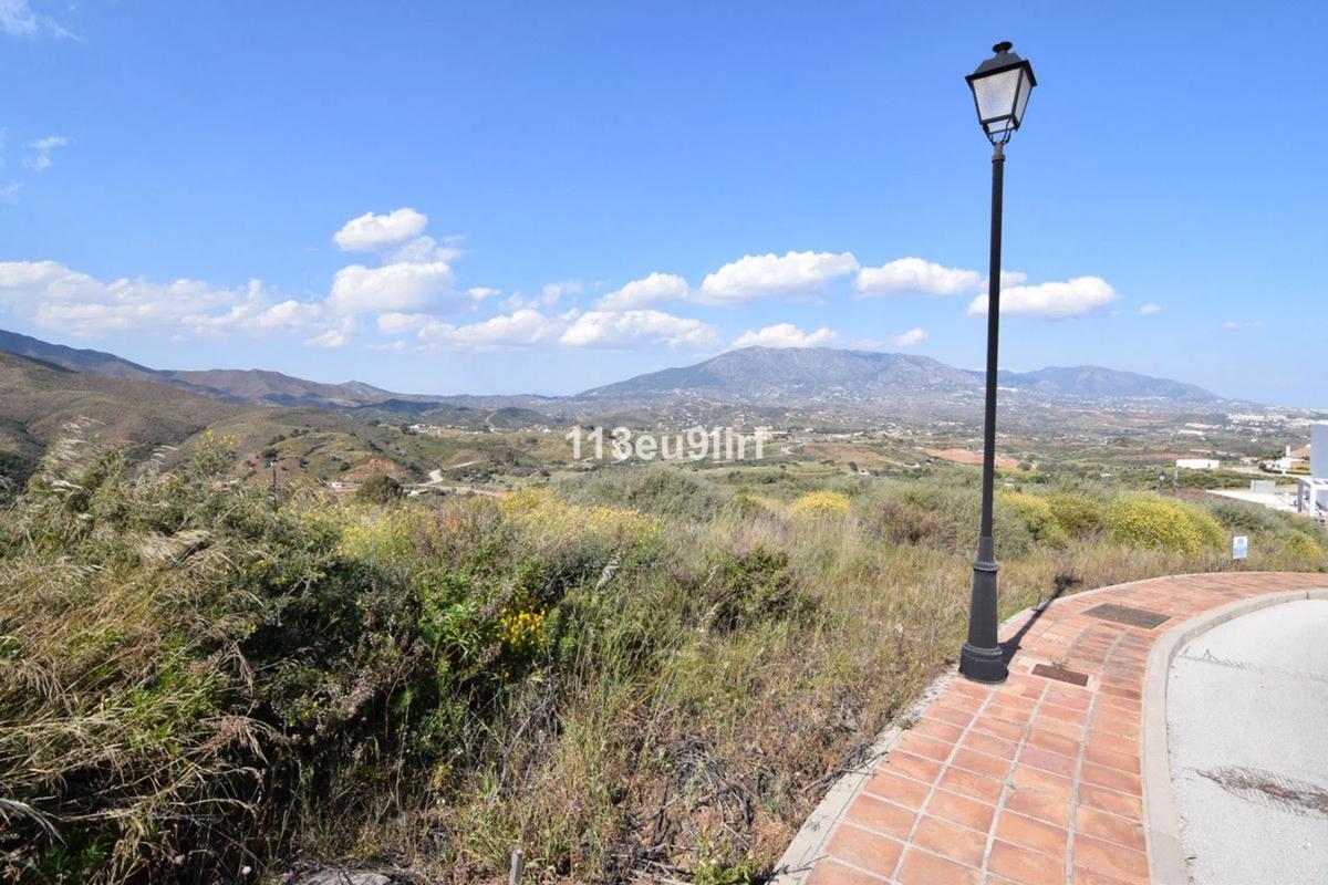 Działka na sprzedaż w Mijas, Malaga photo 4