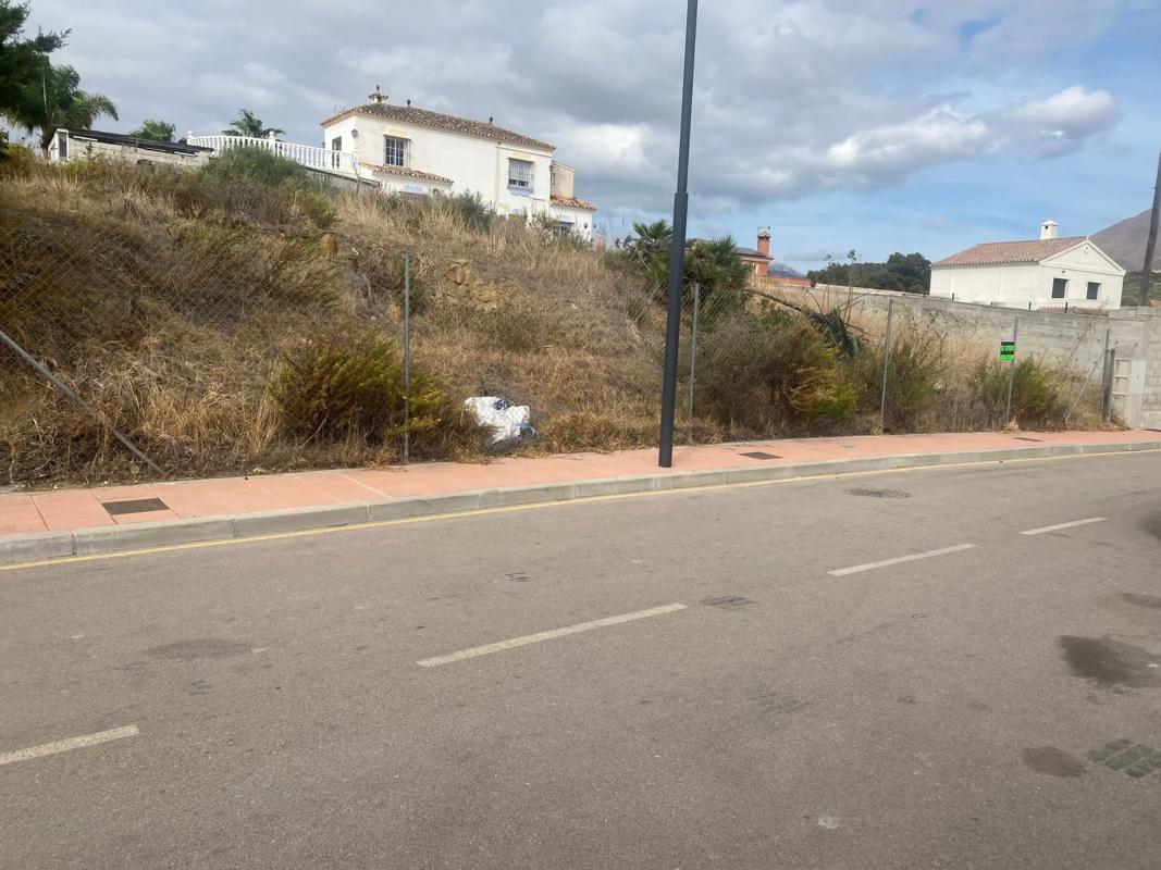 Land for sale in Estepona, Malaga photo 3