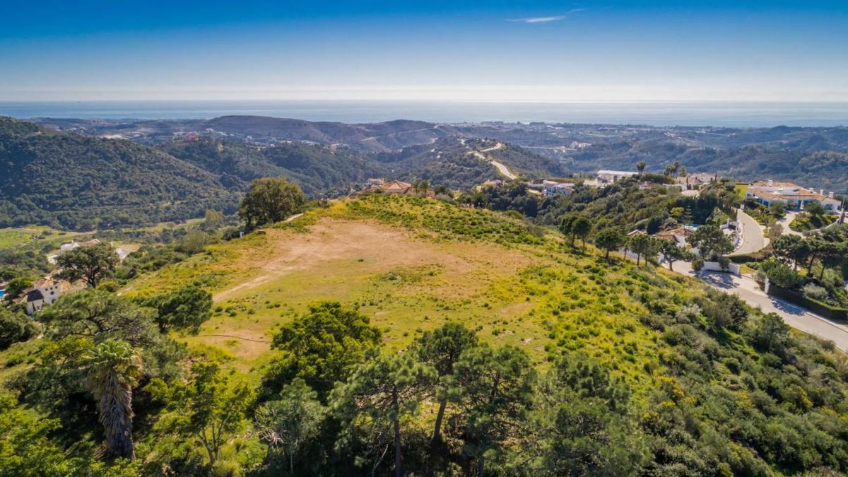 Terreno en venta en Benahavís, Malaga photo 4