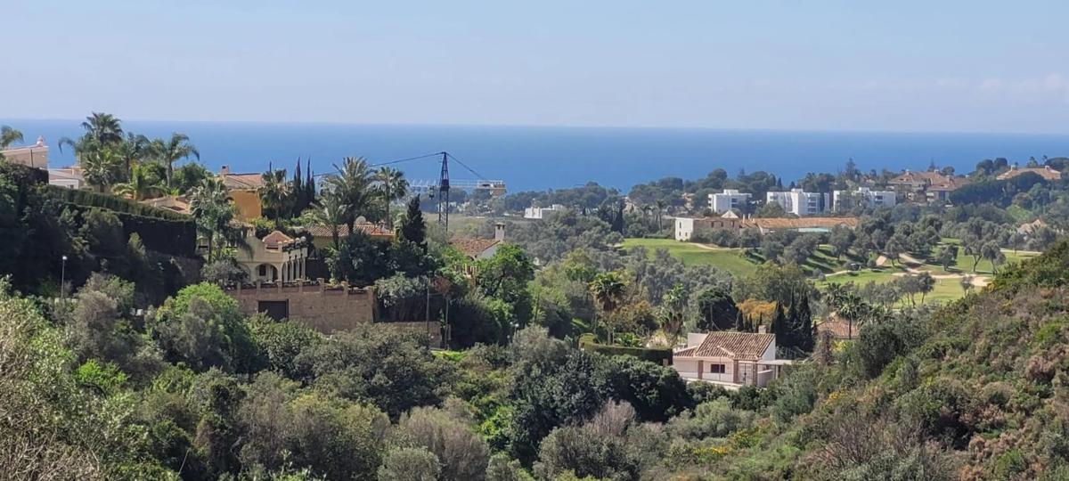 Terreno en venta en Marbella, Malaga photo 1