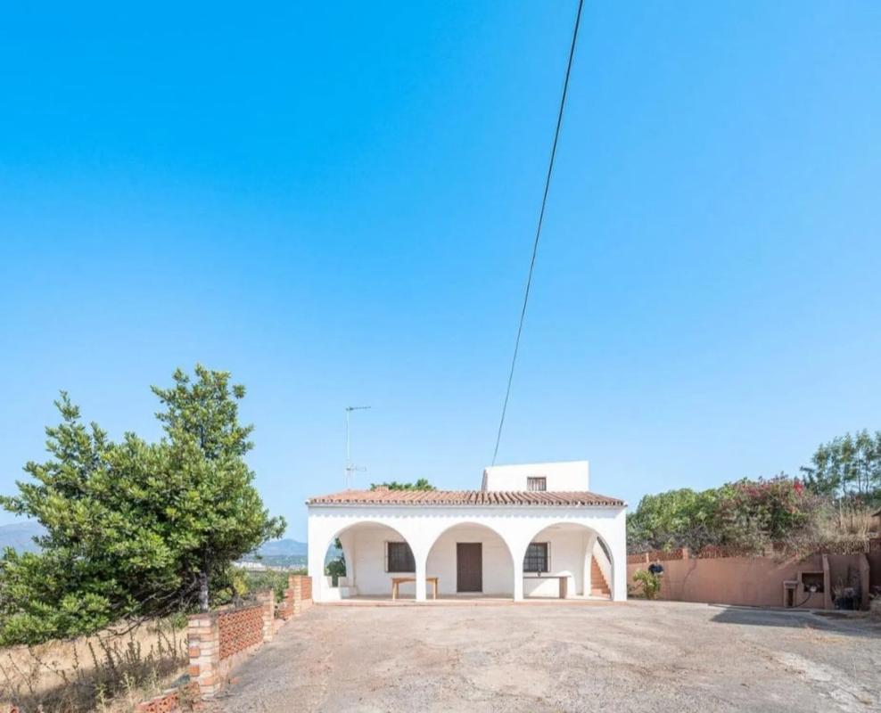 Terreno en venta en Estepona, Malaga photo 2