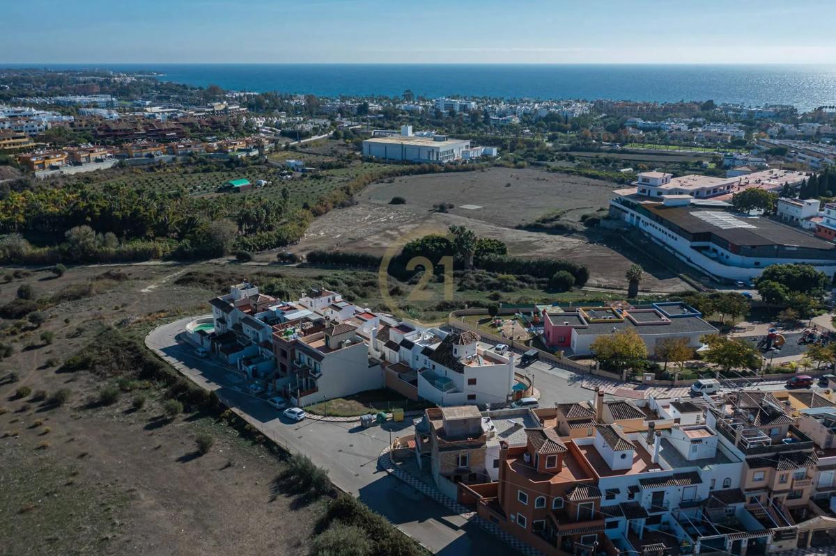 Участок земли на продажу в Эстепона, Малага photo 2