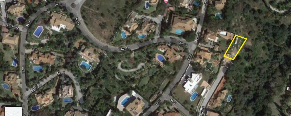 Terreno en venta en Marbella, Malaga photo 1