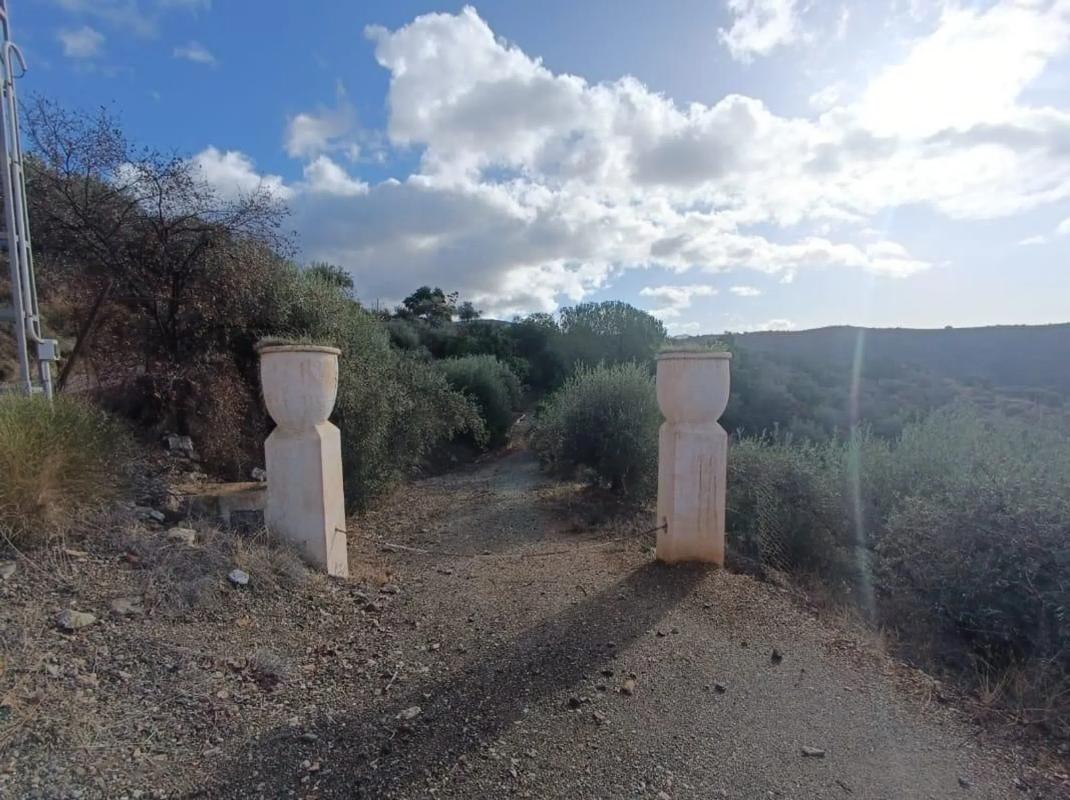 Terreno en venta en Sedella, Malaga photo 2