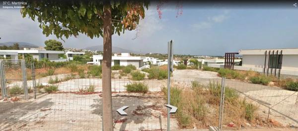 Terreno en calle Dominica photo 3