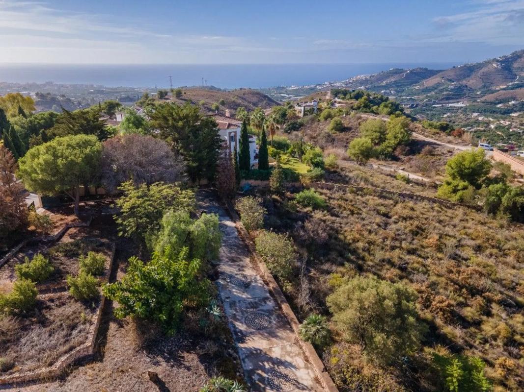 Terreno en venta en Frigiliana, Malaga photo 4