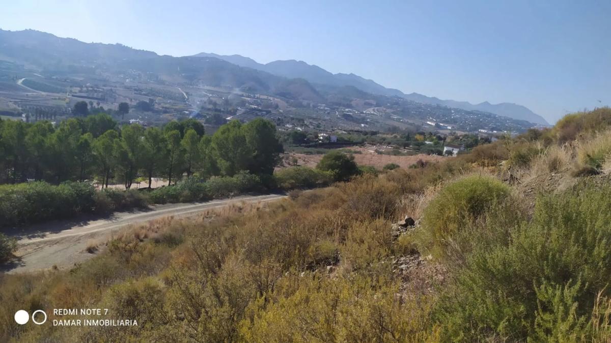 Terreno en venta en Coin, Malaga photo 3