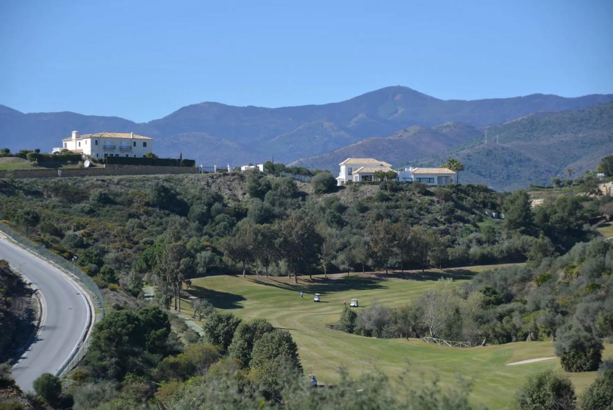 Terreno en venta en Benahavís, Malaga photo 3