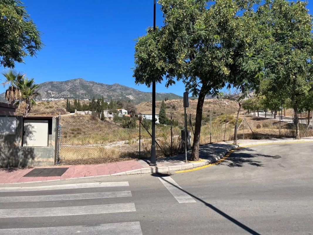 Terreno en venta en Fuengirola, Malaga photo 5