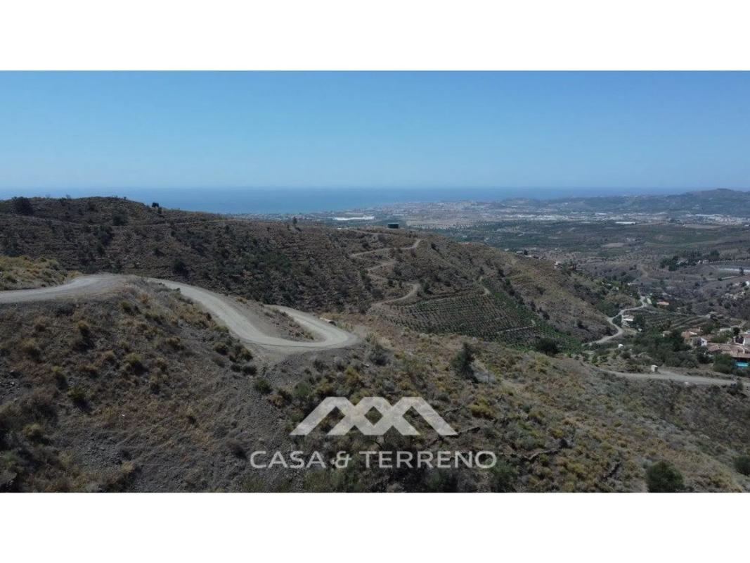 Terreno en venta en Arenas, Malaga photo 1