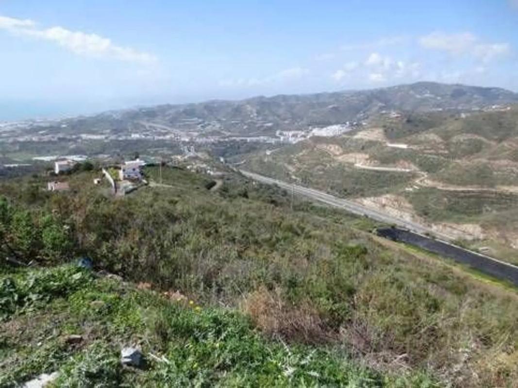 Działka na sprzedaż w Torrox, Malaga photo 1