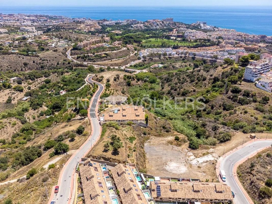 Terreno en venta en Benalmádena, Malaga photo 3