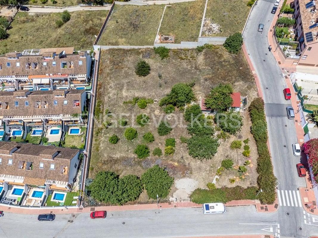 Terreno en venta en Benalmádena, Malaga photo 1