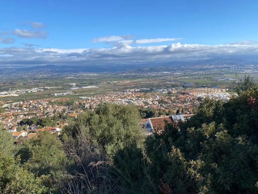 Terreno en venta en Alhaurín de la Torre, Malaga photo 1
