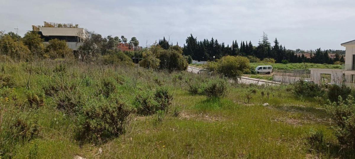 Terreno en venta en Marbella, Malaga photo 3