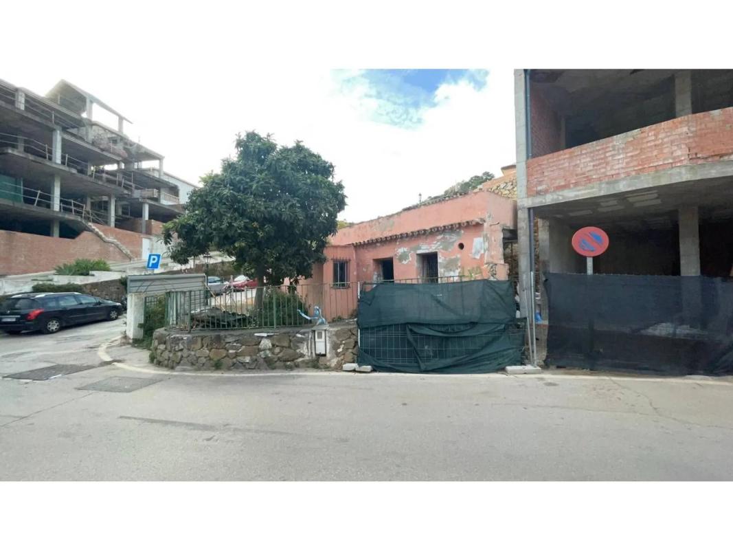 Terreno en venta en Benahavís, Malaga photo 2