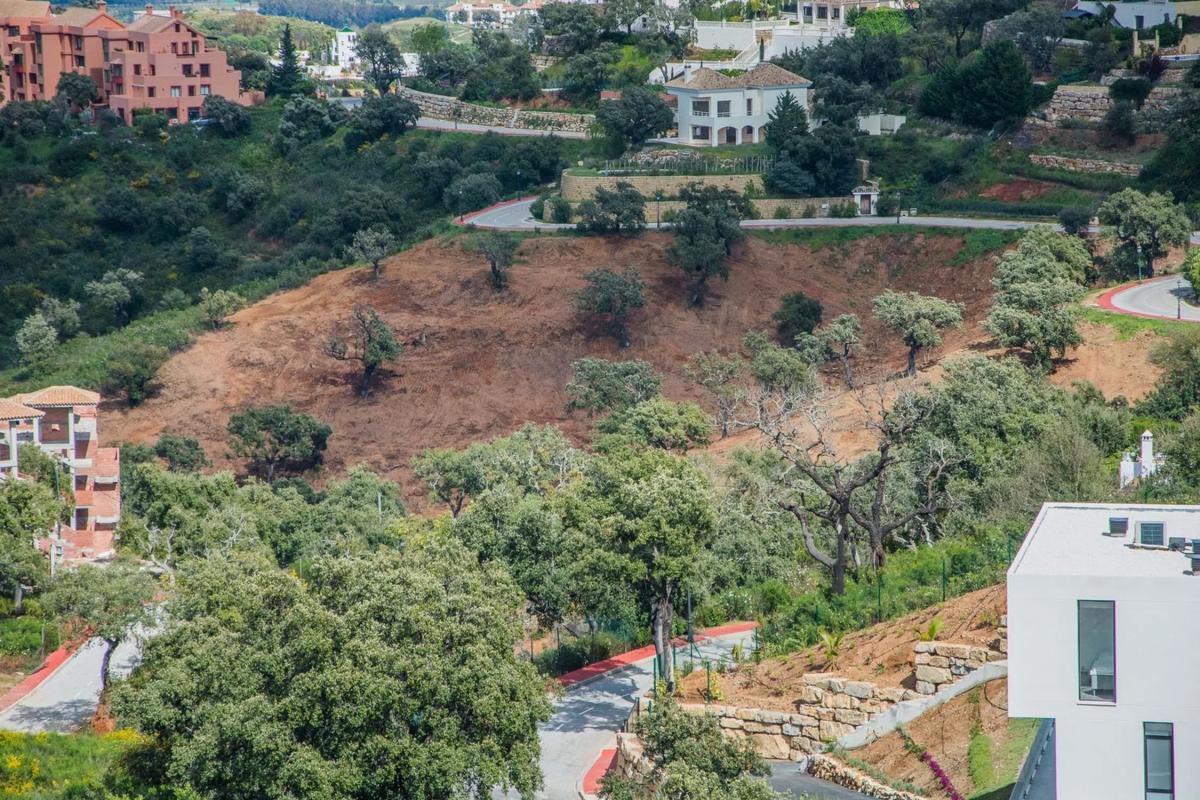 Terreno en venta en Ojén, Malaga photo 1