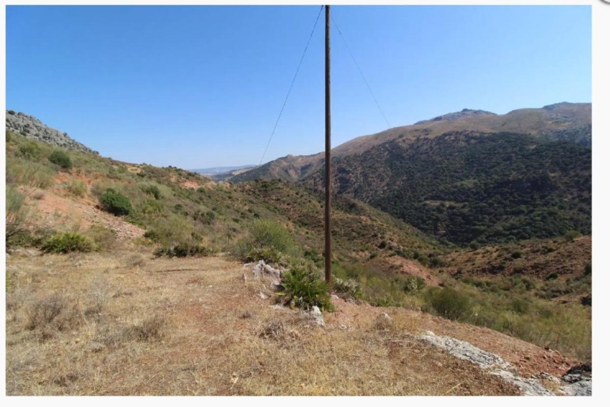 Terreno en venta en Benaojan, Malaga photo 3