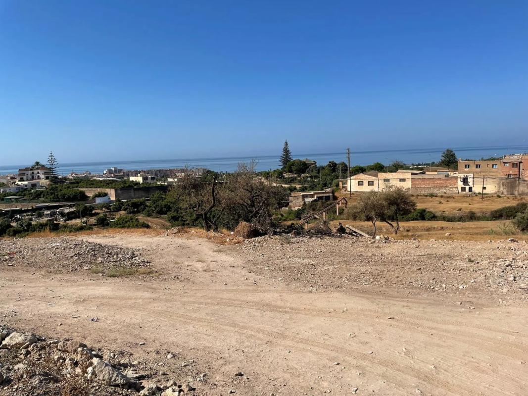 Terreno en venta en Nerja, Malaga photo 2