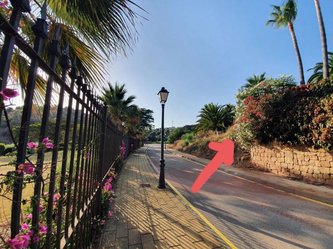 Terreno en venta en Marbella, Malaga photo 3