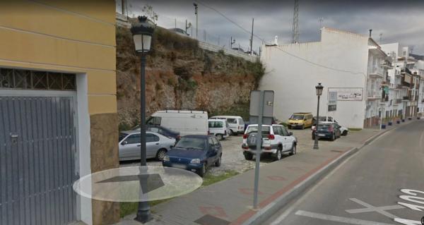 Terreno en calle Almedina, 46 d thumbnail 2
