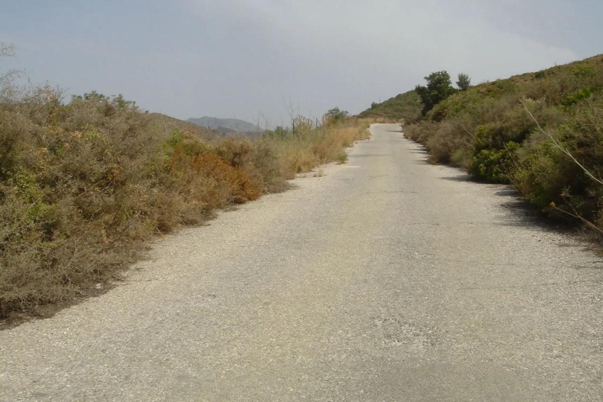 Działka na sprzedaż w Marbella, Malaga photo 2