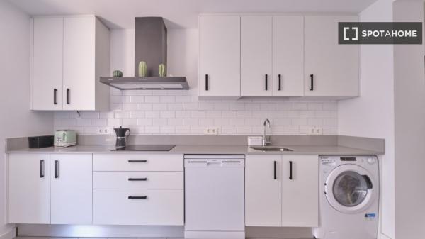 Habitación en piso compartido en alquiler en Salamanca thumbnail 1
