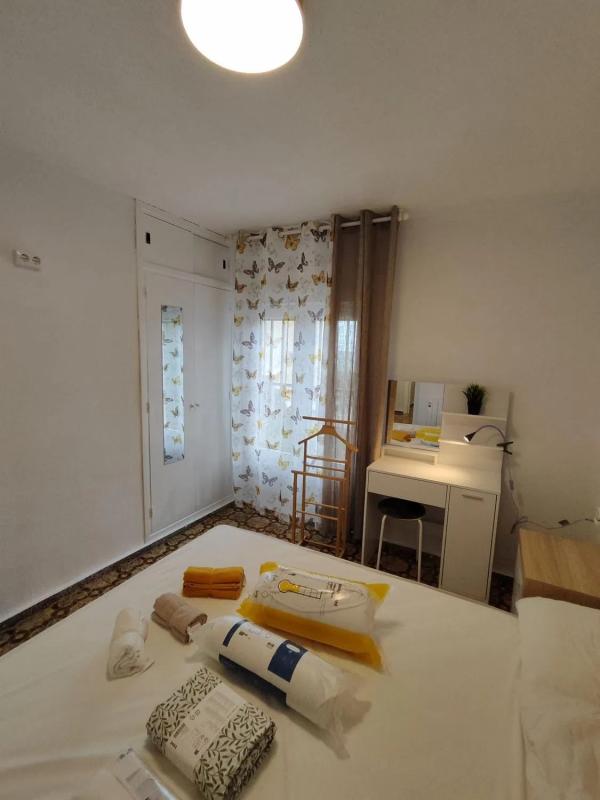 Venta de piso en Calle Sella, Alicante / Alacant
photo 1