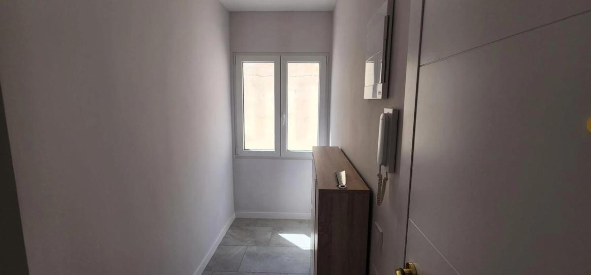 Продажа квартиры на Calle Francisco Carratalá Cernuda, Аликанте / Алакант
 photo 3