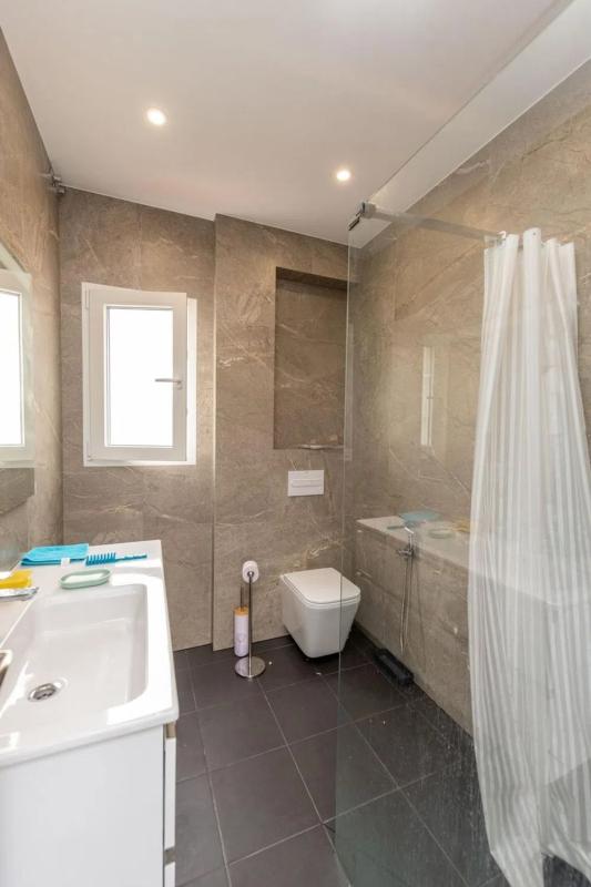 Продажа квартиры на Calle Francisco Carratalá Cernuda, Аликанте / Алакант
 photo 4