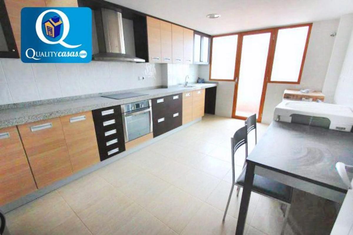 Venta de ático en Barrio Ensanche-Diputación, Alicante / Alacant photo 2