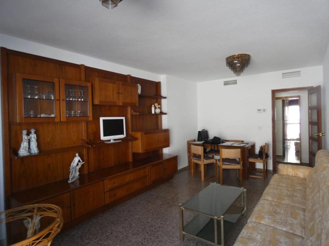 Продажа квартиры на Calle García Andreu, 26, Аликанте / Алакант
 photo 3