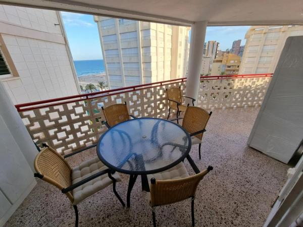 Apartment for sale in  Avenida de Niza, Alicante photo 3