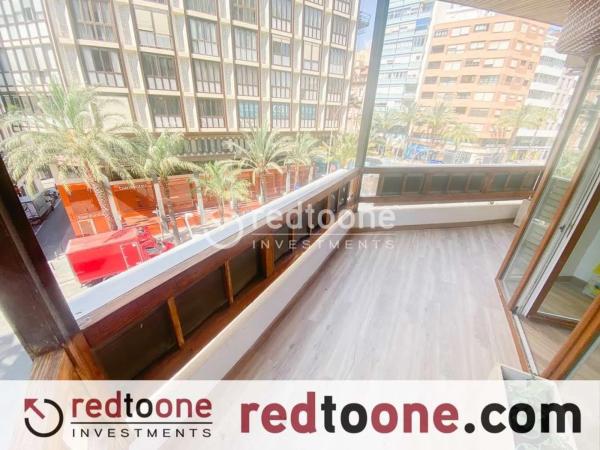 Apartment for sale in  Barrio Casco Histórico-Santa Cruz, Alicante photo 2