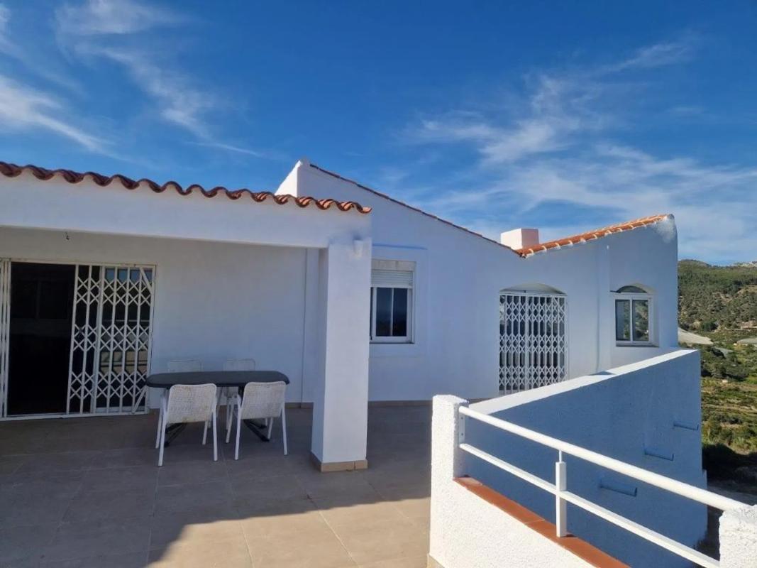 Propiedades en venta y alquiler en España photo 3