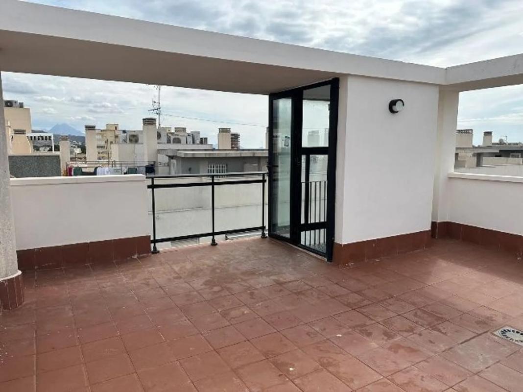 Penthouse sale in Calle del Pla de Sarrió, El Campello photo 1