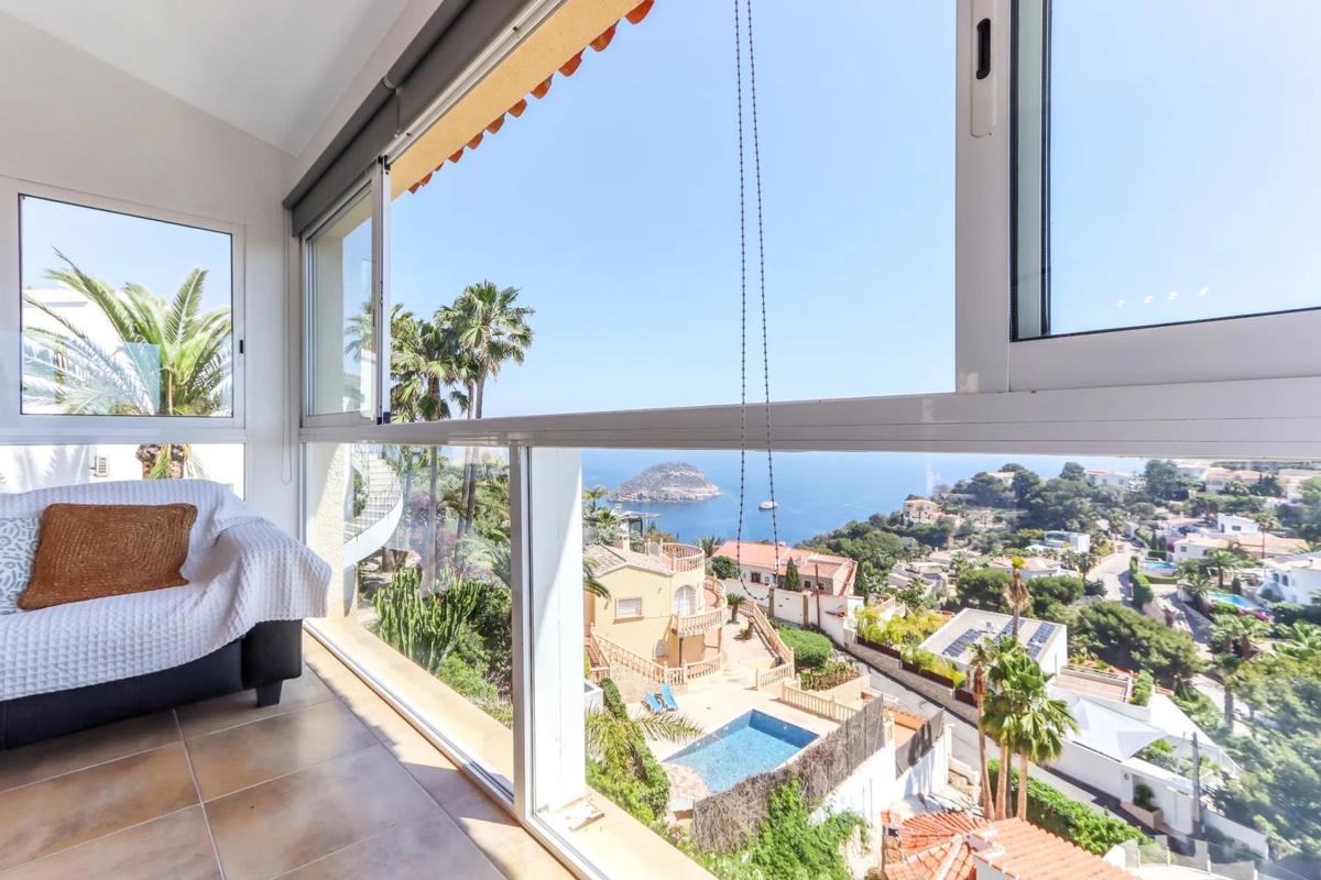Properties for sale and rent in Spain photo 3
