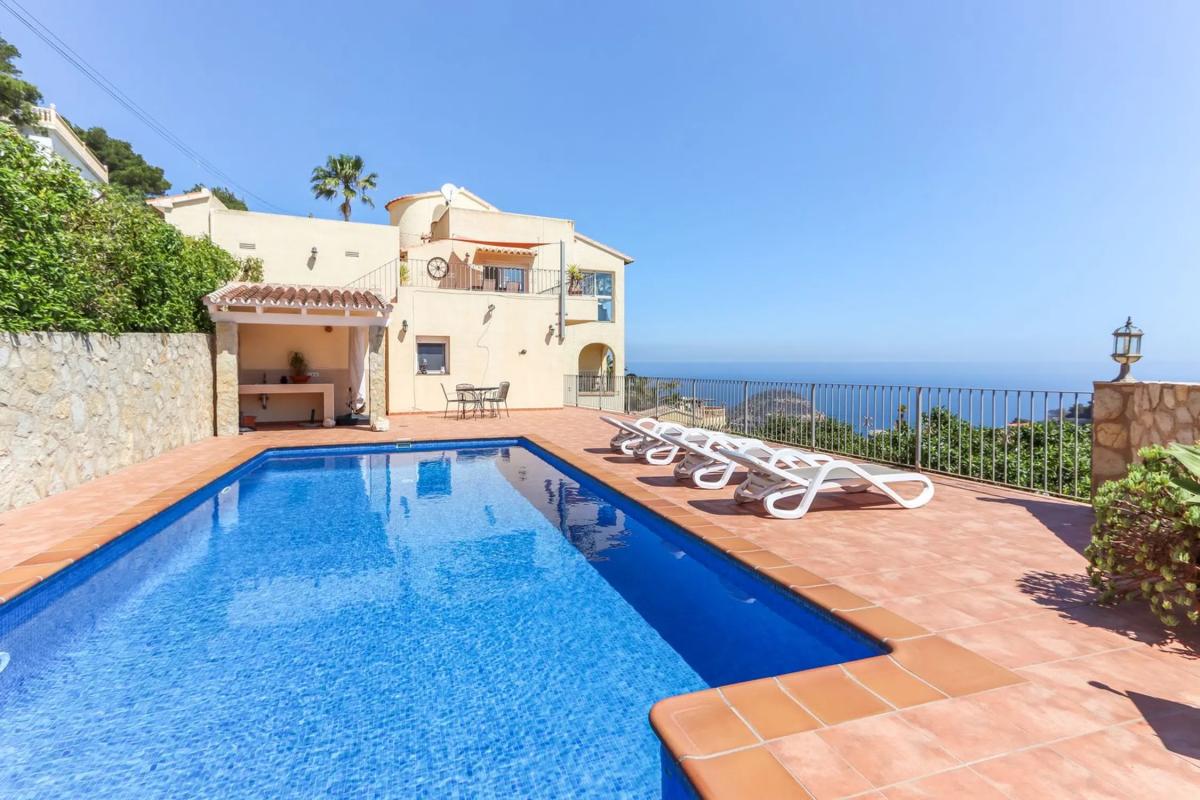 Properties for sale and rent in Spain photo 4