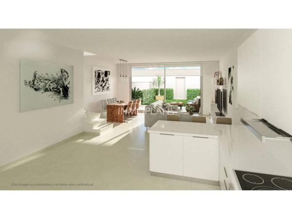 Chalet independiente en venta en  Calle del Teniente General D.Vicente Ripoll Valls, 1, Castalla photo 2