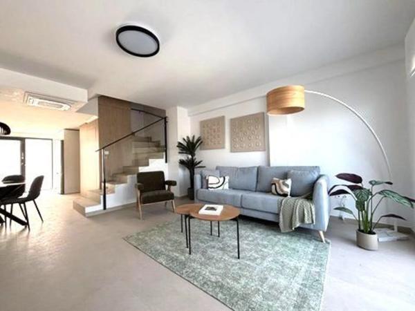 Chalet adosado photo 1