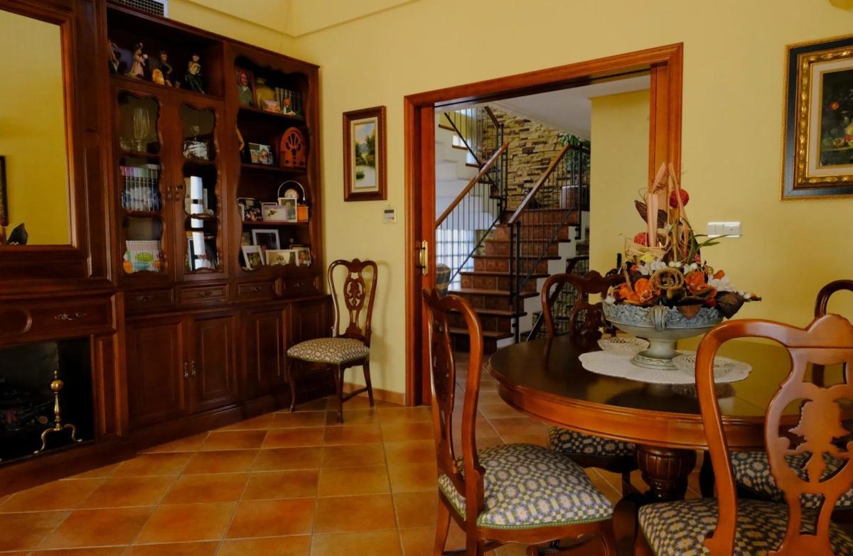Sale of independent chalet in Desamparados-Hurchillo-Torremendo, Orihuela
 photo 5