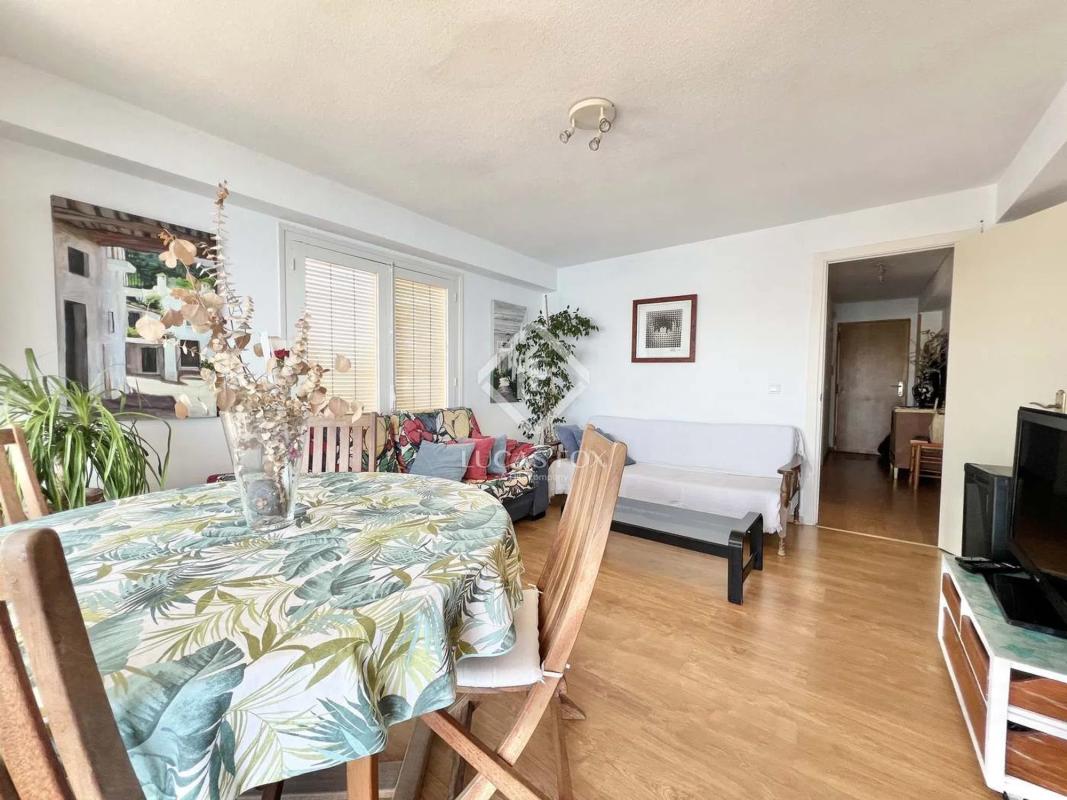Sale of apartment in Playa Muchavista, El Campello
 photo 3