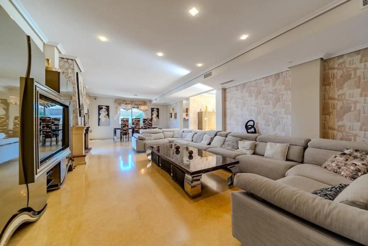 Properties for sale and rent in Spain photo 5