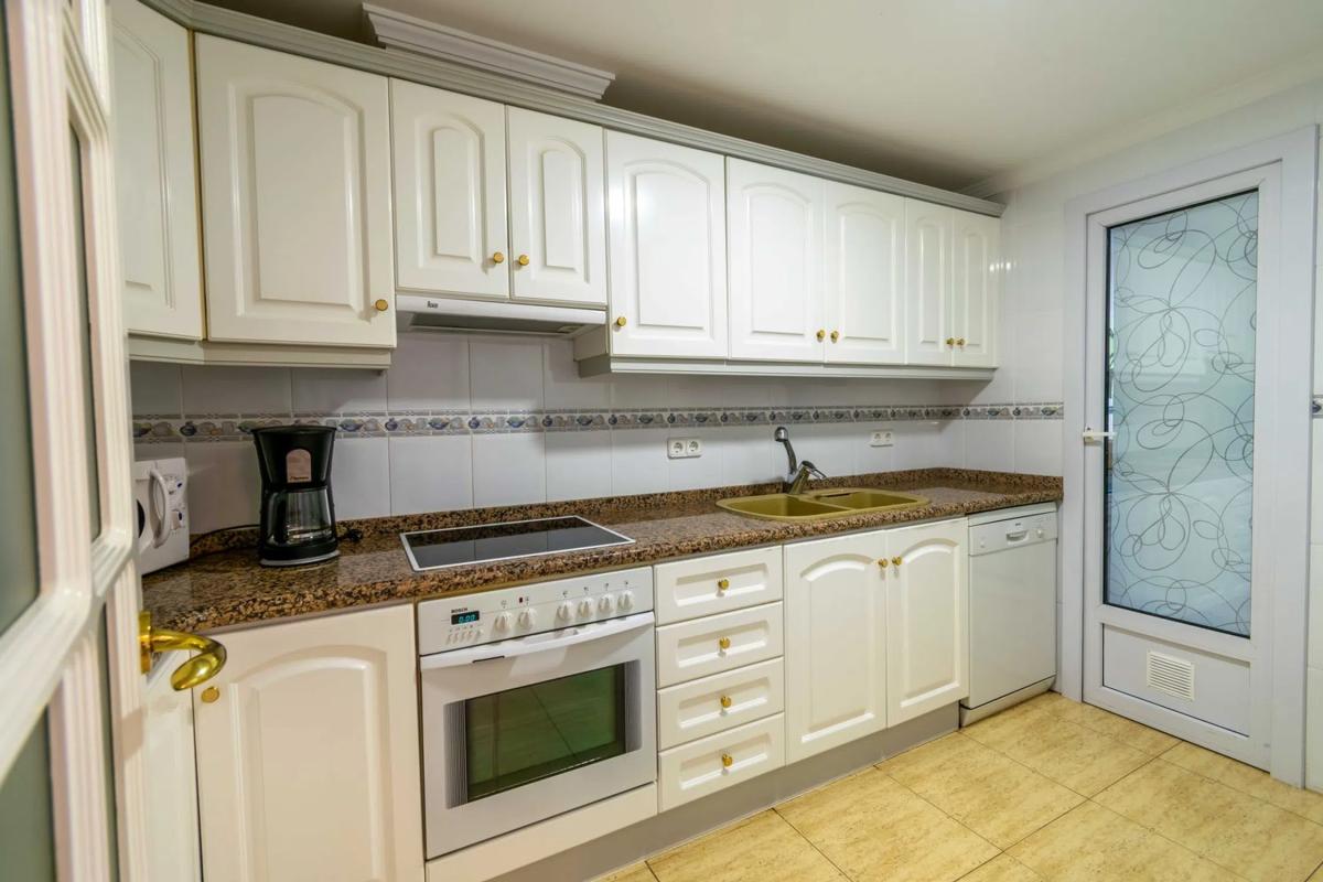 Sale of apartment in Carretera Moraira a Calpe, 80, Moraira
photo 4